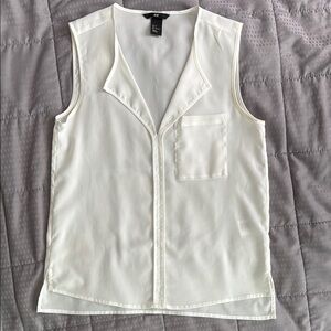 H&M White Sleeveless Fitted Blouse